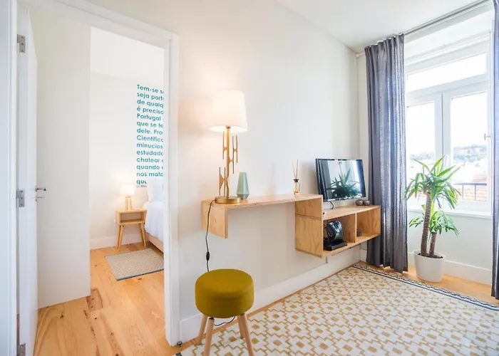 Guestready - Chic And Vibrant Near Anjos Διαμέρισμα *
