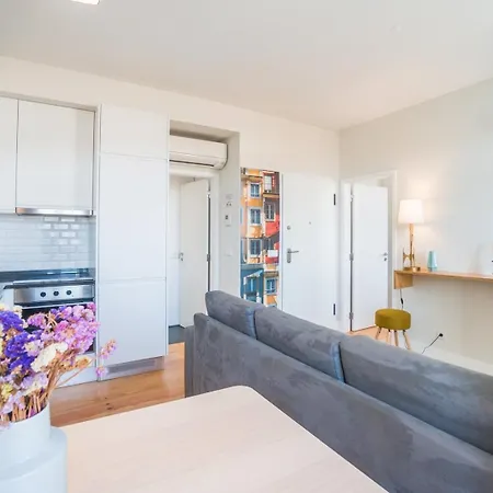 Guestready - Chic And Vibrant Near Anjos 아파트 리스본